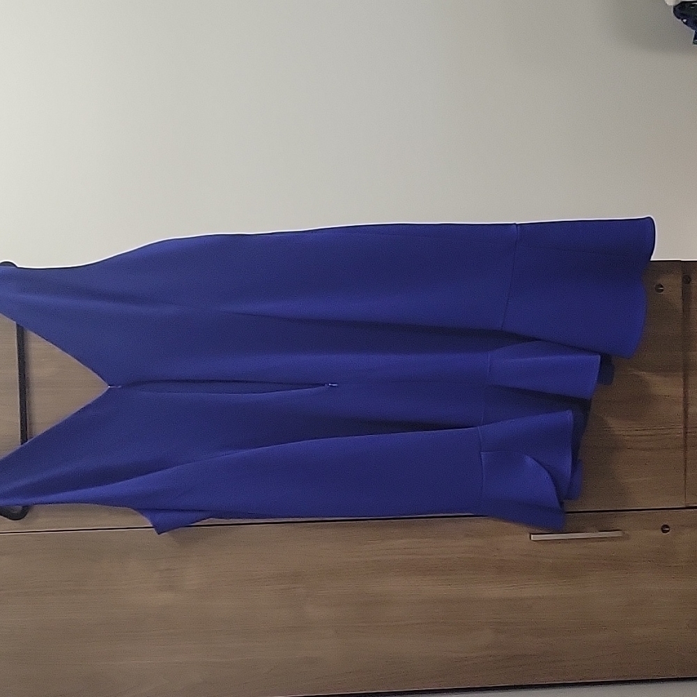 Vince Camuto Royal Blue V-Neck Ruffle-Hem Midi Dress - Picture 13 of 15